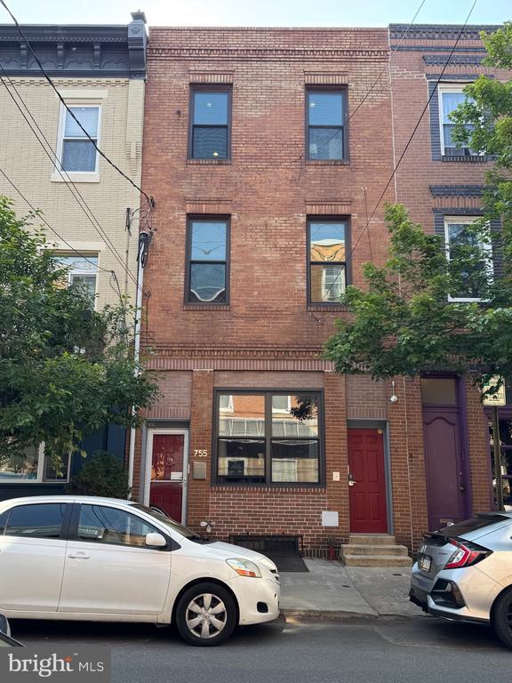 property at 755 S 8th St