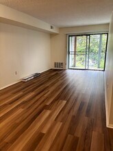 8717 SW Brightfield Cir in Portland, OR - Building Photo - Building Photo