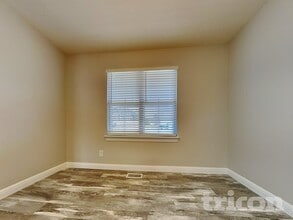 353 Canter Ct NW in Concord, NC - Foto de edificio - Building Photo