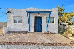 5206 W Ocotillo Rd, Unit A in Glendale, AZ - Building Photo
