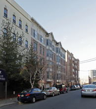 1120 Clinton St in Hoboken, NJ - Building Photo - Building Photo