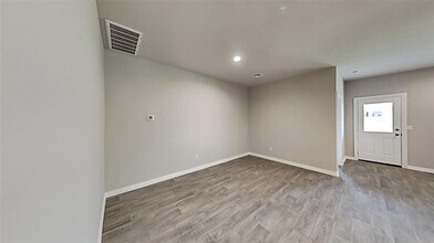 4221 Moonlight Rd in Mustang, OK - Building Photo - Building Photo
