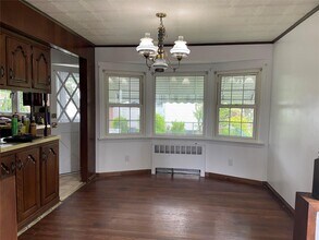 28 Lynton Rd in Albertson, NY - Building Photo - Building Photo