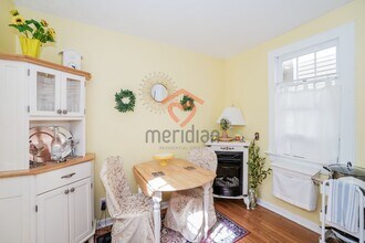 20 Bee St in Charleston, SC - Foto de edificio - Building Photo