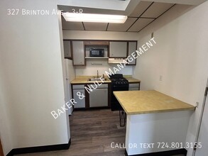 327 Brinton Ave-Unit -3-R in Trafford, PA - Building Photo - Building Photo