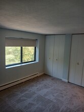 27 North St, Unit 3B in Stoneham, MA - Foto de edificio - Building Photo