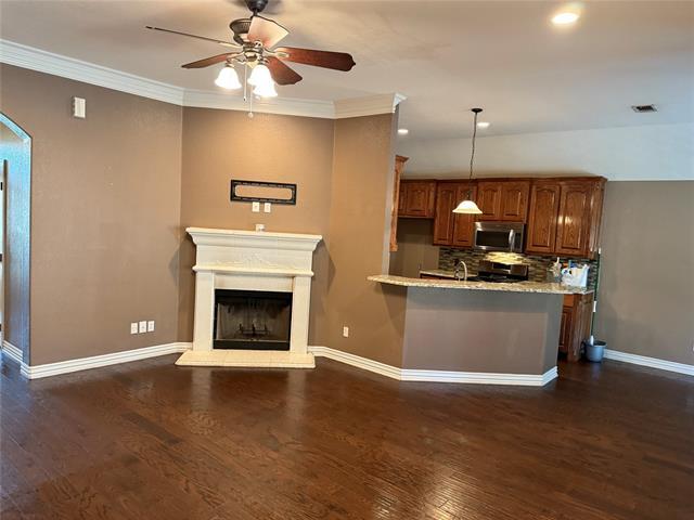 1323 Preston Trail Ct in Granbury, TX - Building Photo - Building Photo