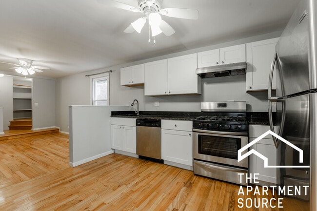 1380 N Dean St, Unit 1r in Chicago, IL - Building Photo - Building Photo