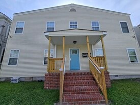 1520 Prentis Ave, Unit 4 in Portsmouth, VA - Building Photo