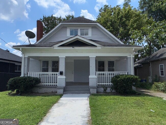 property at 1462 Lucile Ave SW