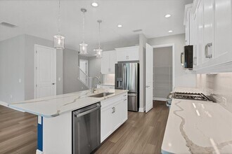 10186 Crystal Isles Cir in Sarasota, FL - Building Photo - Building Photo