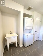 6 Baskett St in Brantford, ON - Building Photo - Building Photo