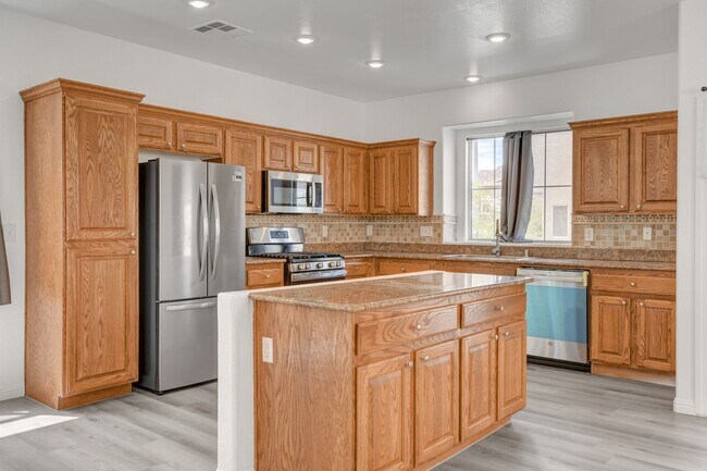 3416 Balanced Rock St in Las Vegas, NV - Building Photo - Building Photo