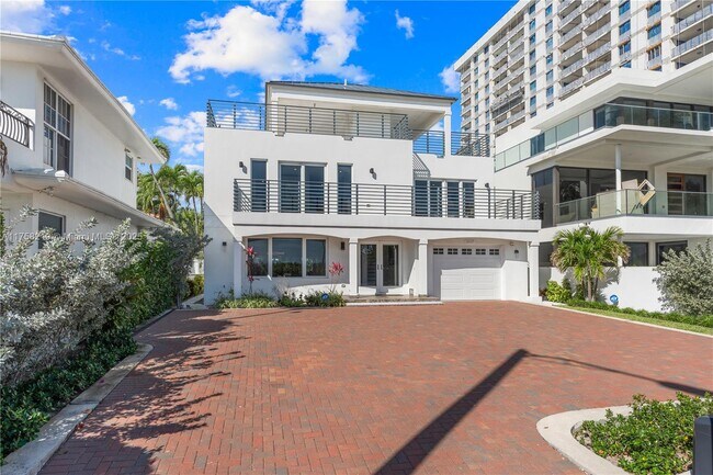 property at 1807 N Fort Lauderdale Beach Blvd