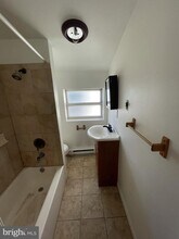 806 E Passyunk Ave in Philadelphia, PA - Building Photo - Building Photo