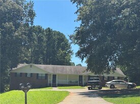 59 Wabash Dr in Ellenwood, GA - Building Photo