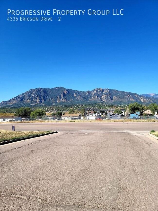 4335 Ericson Dr in Colorado Springs, CO - Building Photo - Building Photo