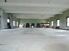 4904-4916 Main Ave in Ashtabula, OH - Building Photo - Interior Photo