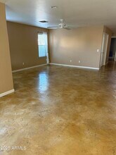 2401 E Peach Tree Dr in Chandler, AZ - Building Photo - Building Photo