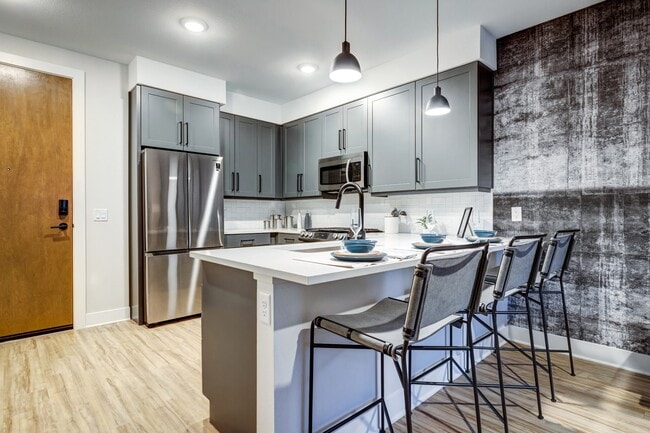 Olivine in Littleton, CO - Building Photo - Building Photo