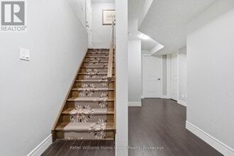 115 Dallan Dr in Guelph, ON - Building Photo - Building Photo