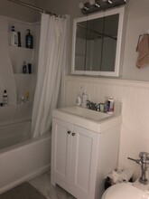 879 Beacon St, Unit 53 in Boston, MA - Building Photo - Building Photo