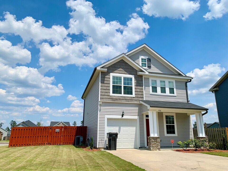456 Brantley Cove Cir in Grovetown, GA - Building Photo