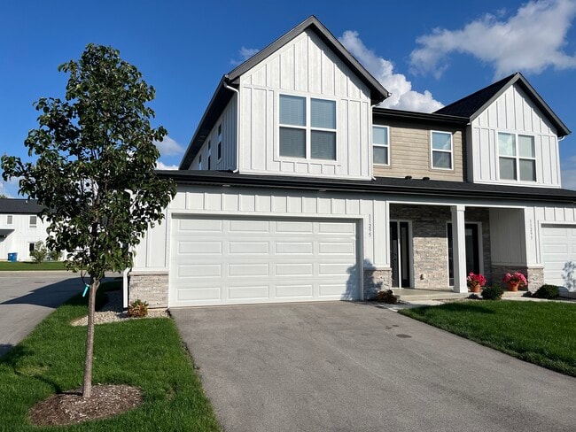property at 11295 Sessions Dr NW