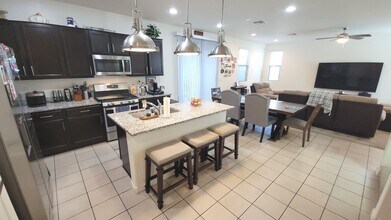 1648 S 82nd Way in Mesa, AZ - Building Photo - Building Photo