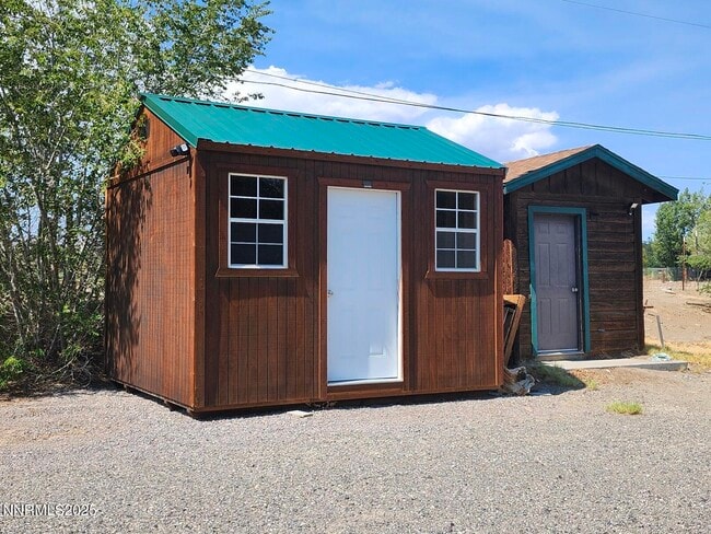 880 Truckee Ln in Fernley, NV - Building Photo - Building Photo