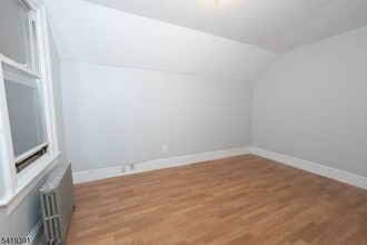 297 W Broadway in Paterson, NJ - Building Photo - Building Photo