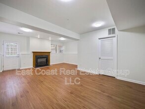 6100 Newport Terrace in Frederick, MD - Building Photo - Building Photo