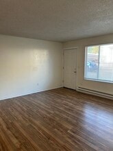 Quail Ridge Apartments in Yakima, WA - Foto de edificio - Building Photo