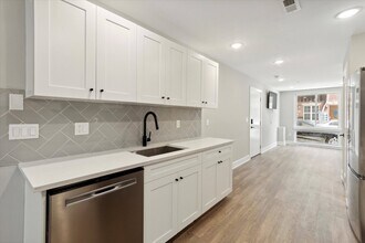 1914 N Gratz St in Philadelphia, PA - Building Photo - Building Photo