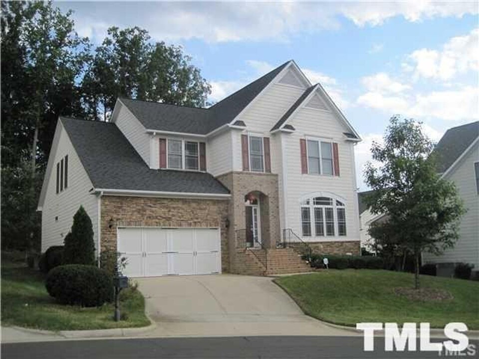 404 Braswell Brook Ct in Cary, NC - Building Photo