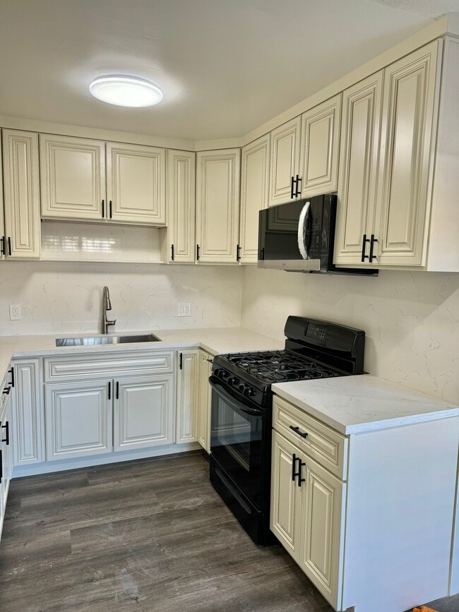 225 W Imperial Hwy, Unit 3