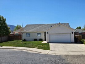 593 W 1475 N in Cedar City, UT - Building Photo