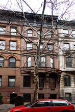 133 W 75th St in New York, NY - Building Photo - Building Photo