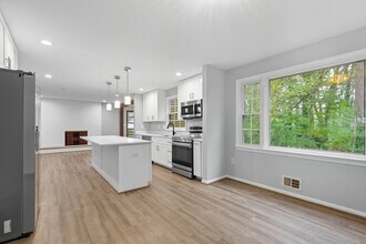 13314 Vanessa Ave in Bowie, MD - Building Photo - Building Photo
