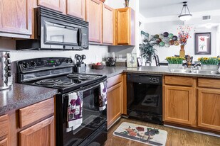 River Valley in Austin, TX - Building Photo