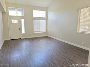 6050 Highland Gardens Dr in North Las Vegas, NV - Building Photo - Building Photo