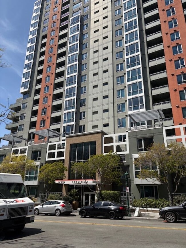 property at 300 W Beech St