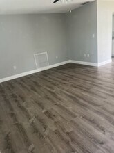 5291 41st St S in St. Petersburg, FL - Building Photo - Building Photo