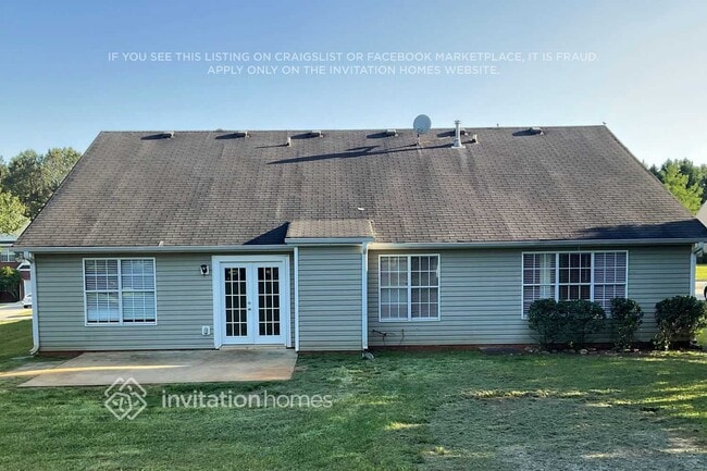 1429 Fall River Dr, Unit 251 in Conyers, GA - Building Photo - Building Photo