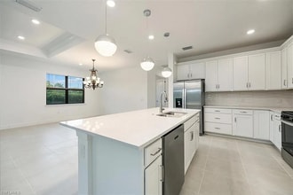 10335 Ventana Ln in Naples, FL - Building Photo - Building Photo