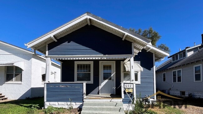 property at 602 N Monroe St