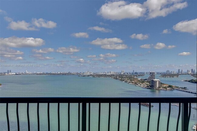 property at 1756 N Bayshore Dr