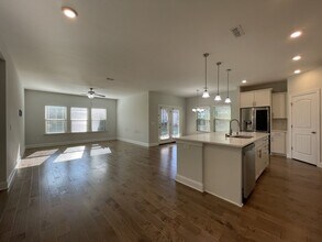 1008 Fenner Ln in Gallatin, TN - Building Photo - Building Photo