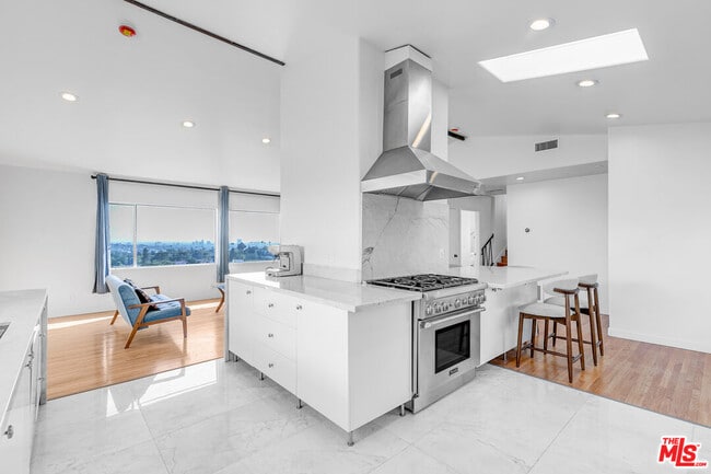 property at 3632 Amesbury Rd