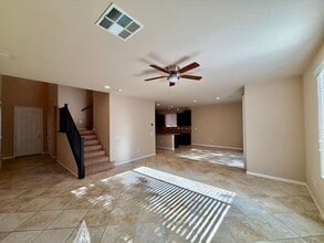 10941 Great Sioux Rd in Las Vegas, NV - Building Photo - Building Photo